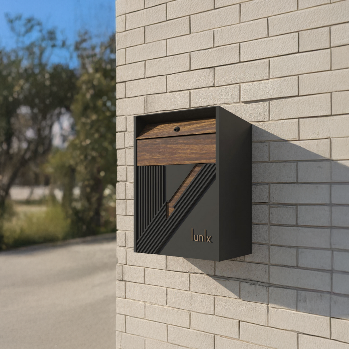 Farmhouse Solid Wood Sculpture Mailbox For Patio Yard Decoration