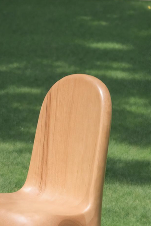 Modern Sculptural Chair With Minimalist Design For Living Room