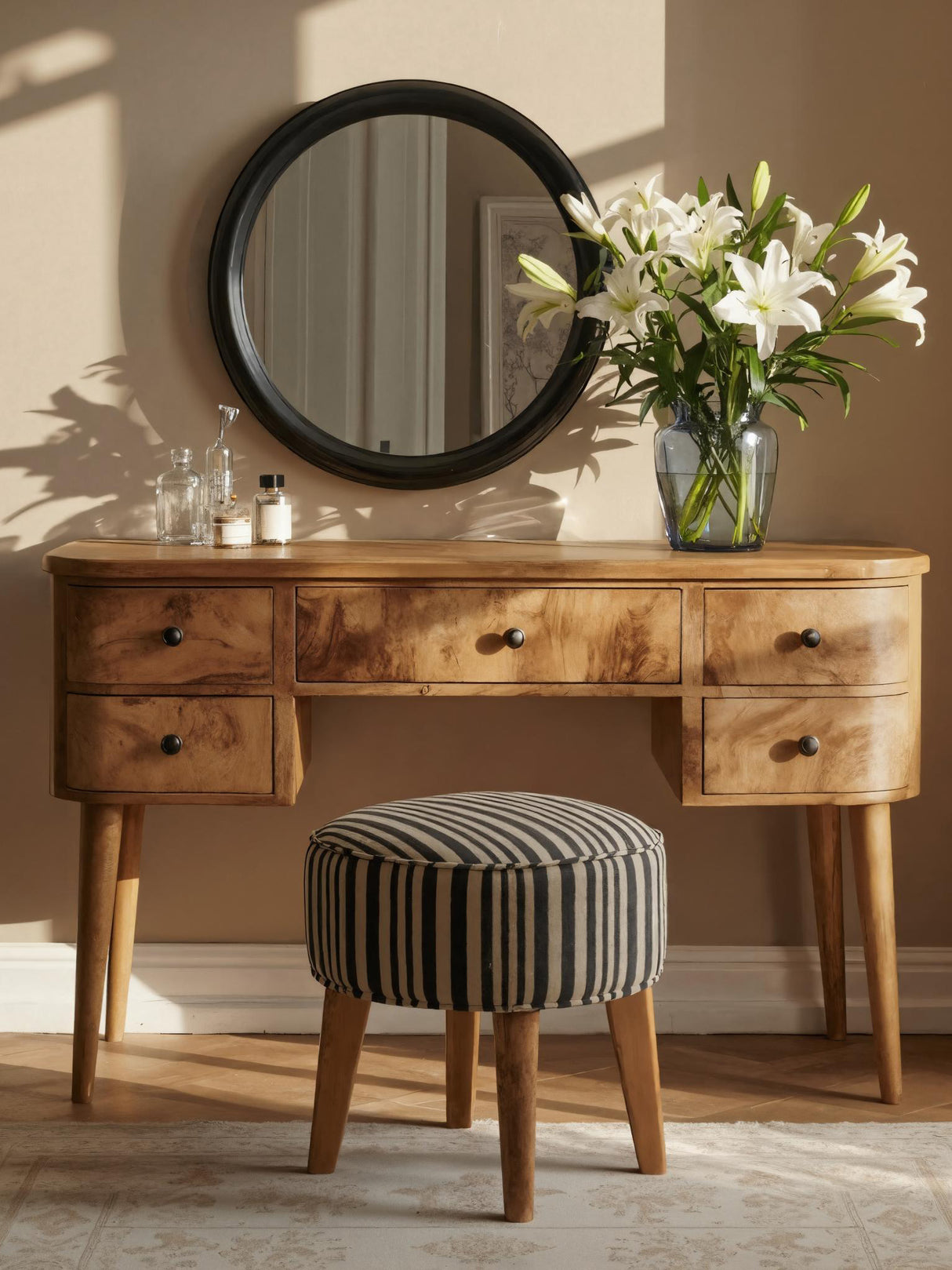 Handmade Vanity Table With Drawers For Bedroom
