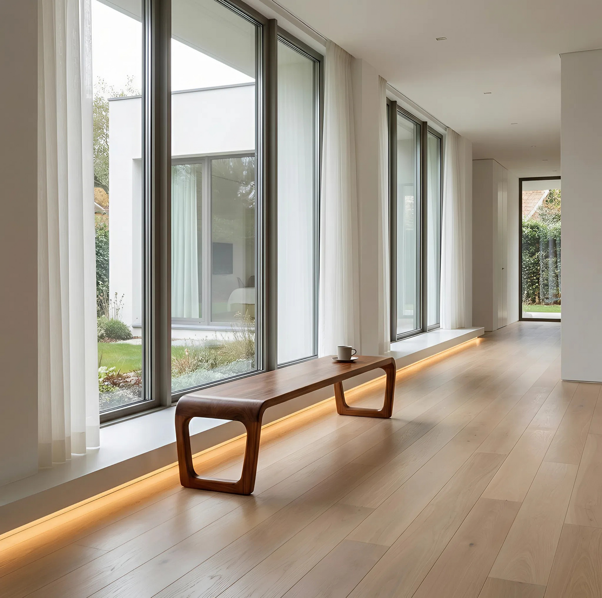 Elegant Sculptural Entryway Bench For Modern Hallway Seating